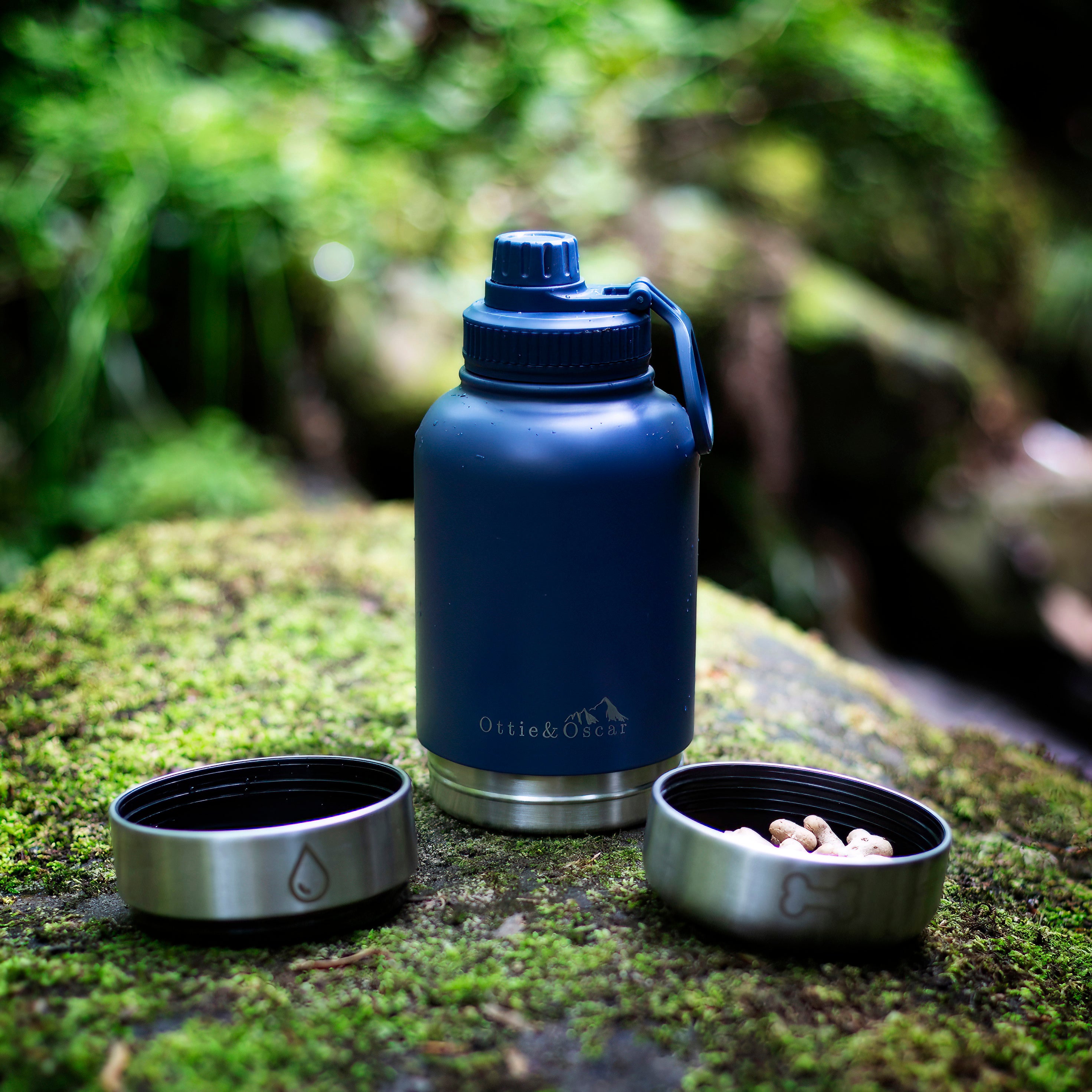 3-in-1 Dog Hydration Bottle & Buddy Bag - Navy