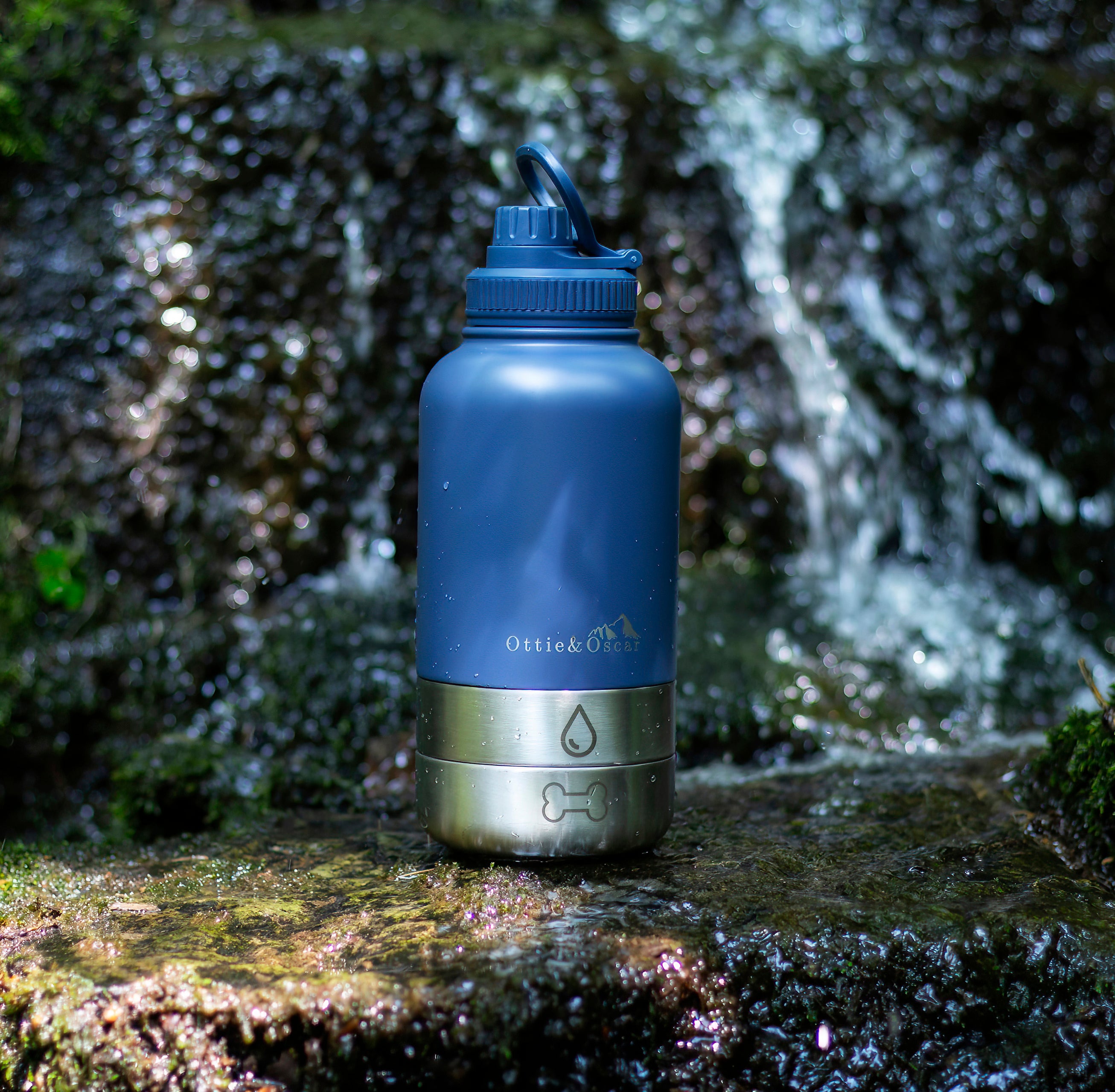 3-in-1 Dog Hydration Bottle & Buddy Bag - Navy