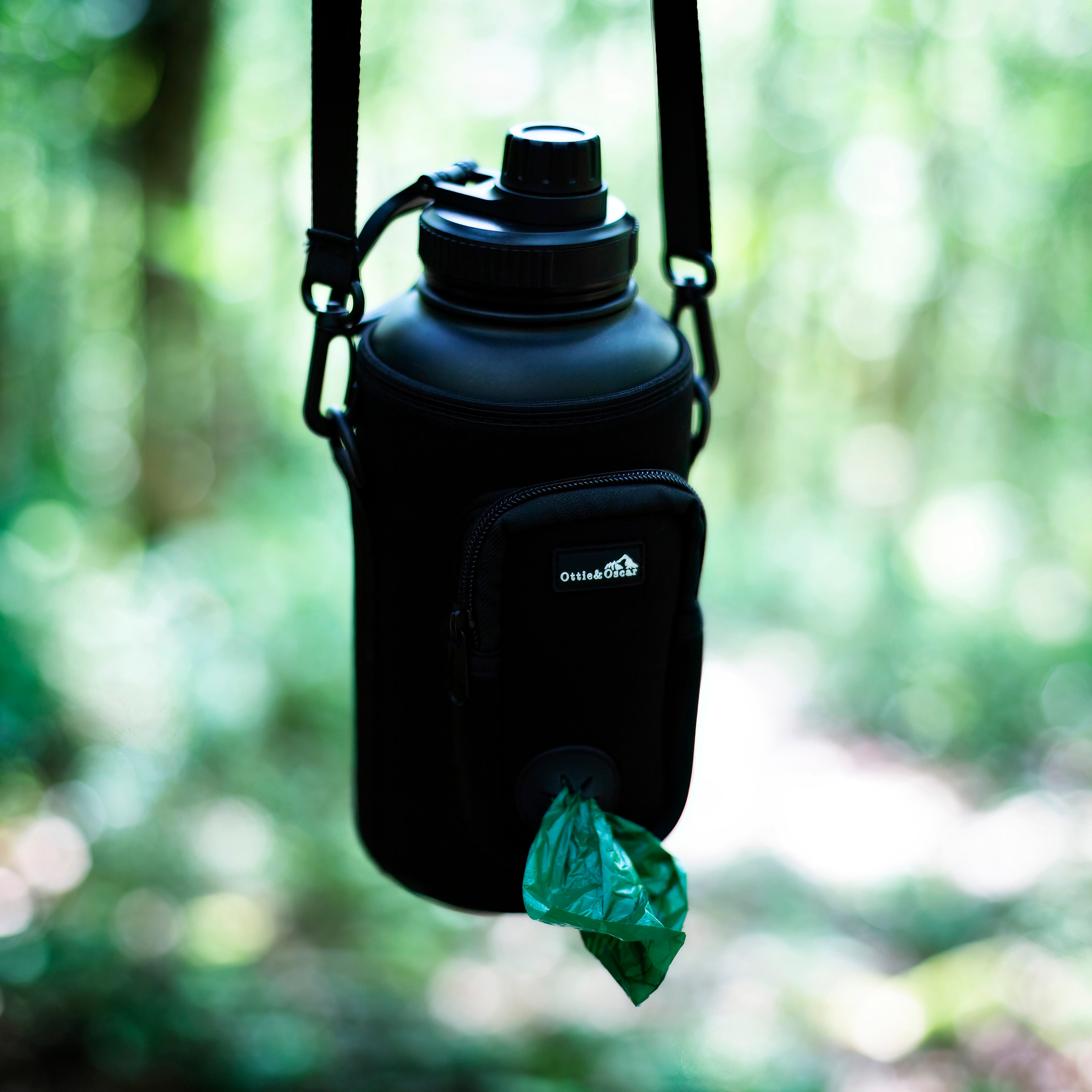 3-in-1 Dog Hydration Bottle & Buddy Bag - Black